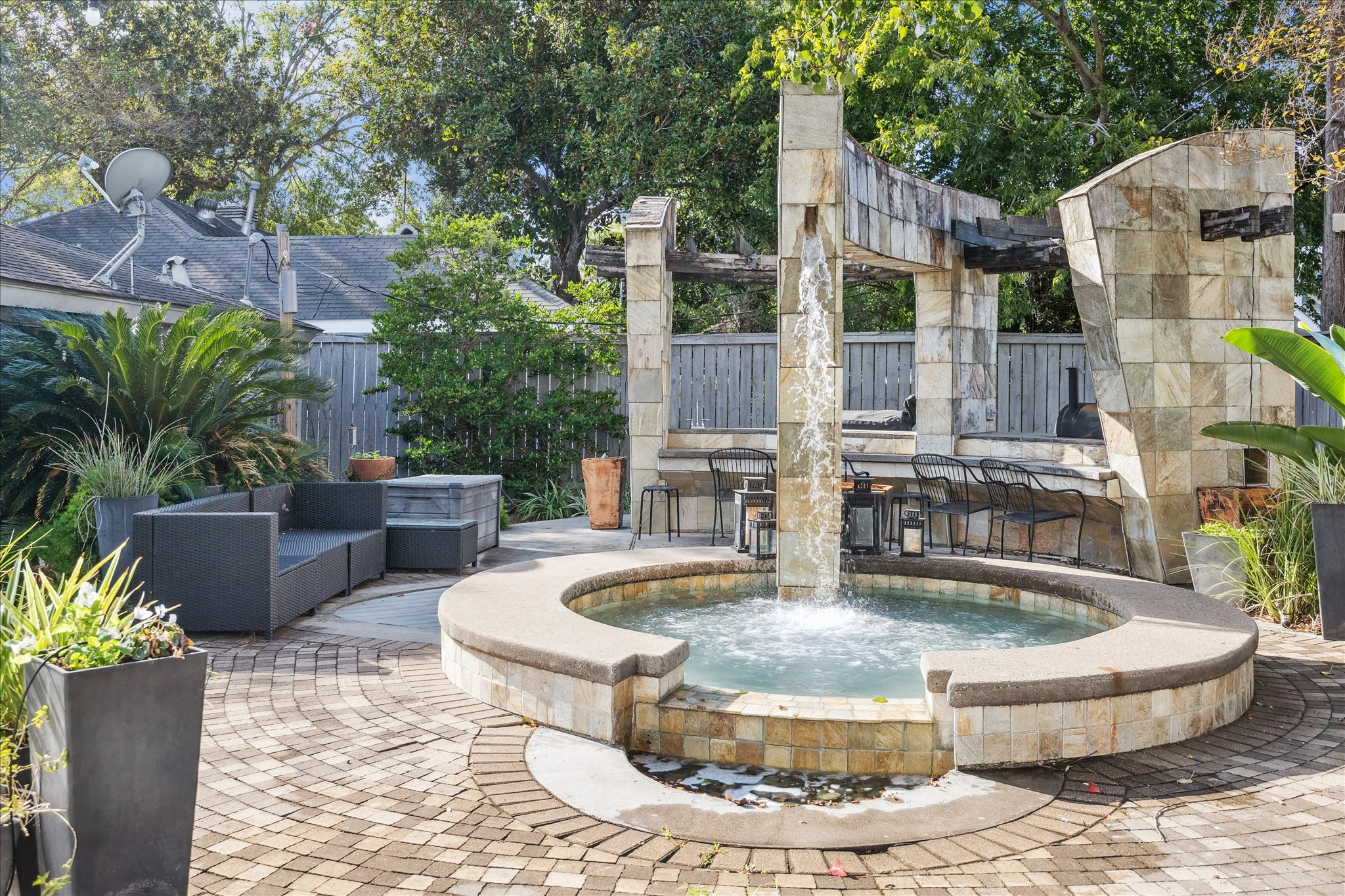 10102 Knoboak Drive Houston, TX 77080 - Photo 34 of 39 a view of a swimming pool with a patio