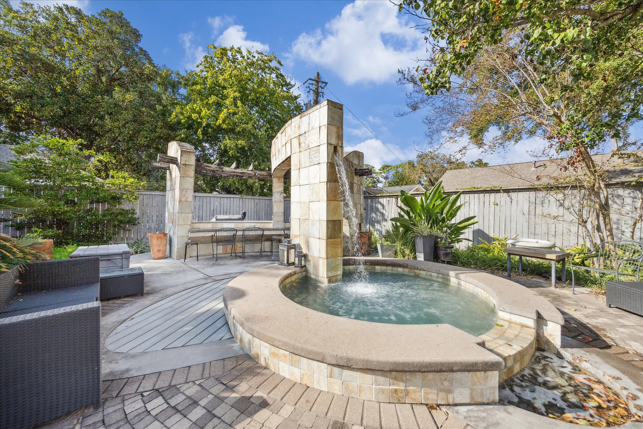 10102 Knoboak Drive Houston, TX 77080 - Photo 35 of 39 a view of a swimming pool with a patio