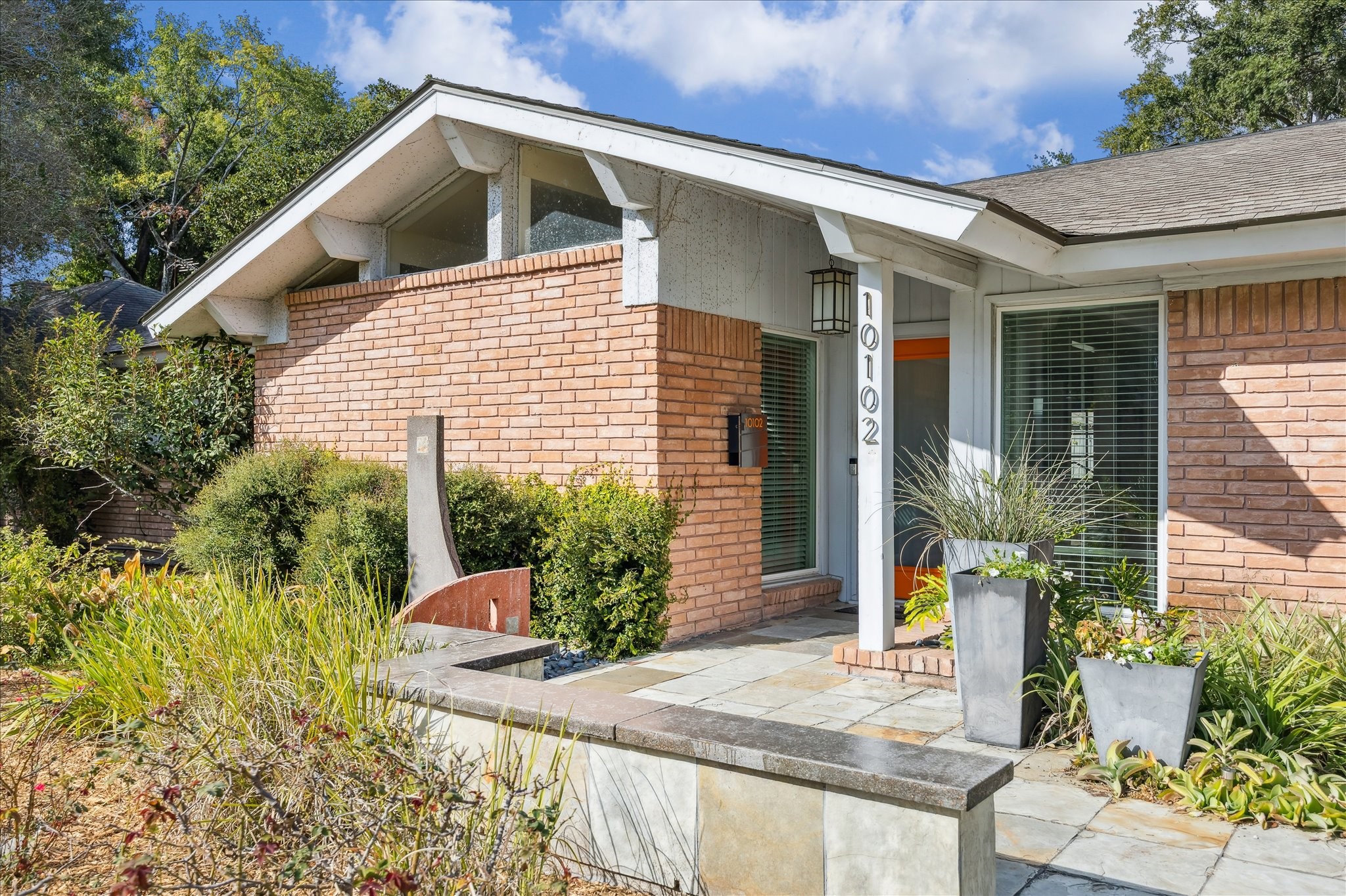 10102 Knoboak Drive Houston, TX 77080 - Photo 7 of 39 a view of house with outdoor space