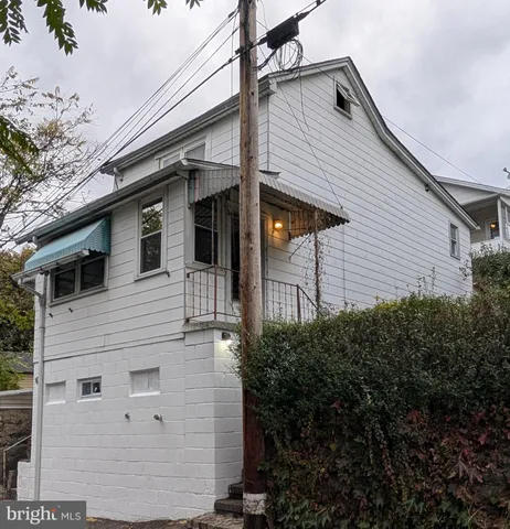 $99,000 | 239 Sycamore Street, Tamaqua, PA 18252