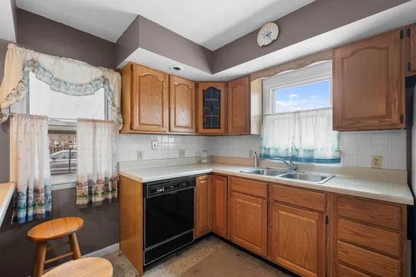 $139,900 | 3516 18th Avenue, Rock Island, IL 61201