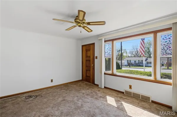 $125,000 | 2206 Wengler Avenue, Overland, MO 63114