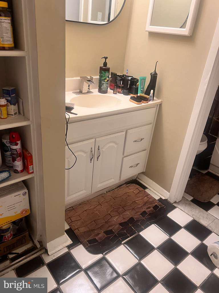 1836 Metzerott Road, Unit 904 Hyattsville, MD 20783 - Photo 16 of 22