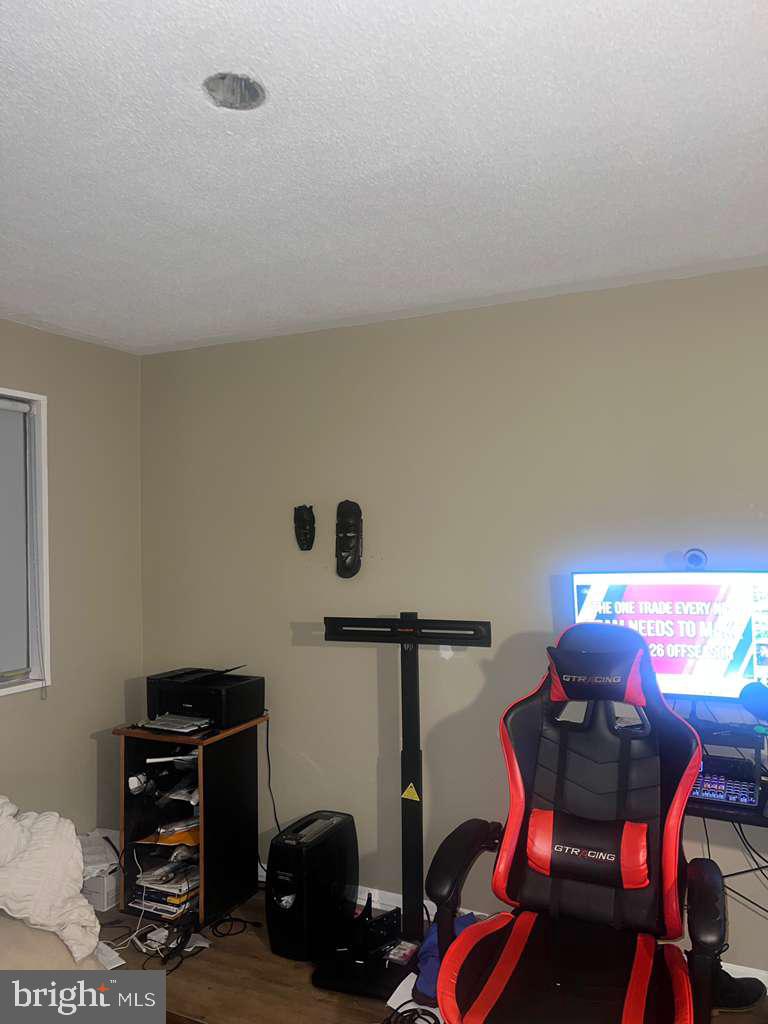 1836 Metzerott Road, Unit 904 Hyattsville, MD 20783 - Photo 5 of 22