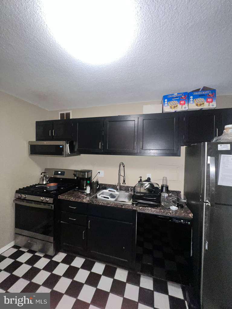 1836 Metzerott Road, Unit 904 Hyattsville, MD 20783 - Photo 6 of 22