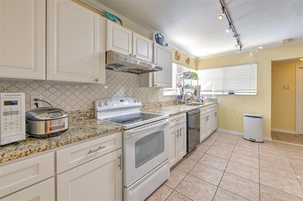 5415 Miles Boulevard Port Richey, FL 34668 - Photo 4 of 29