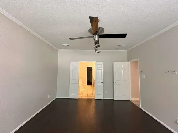 a view of an empty walk in closet