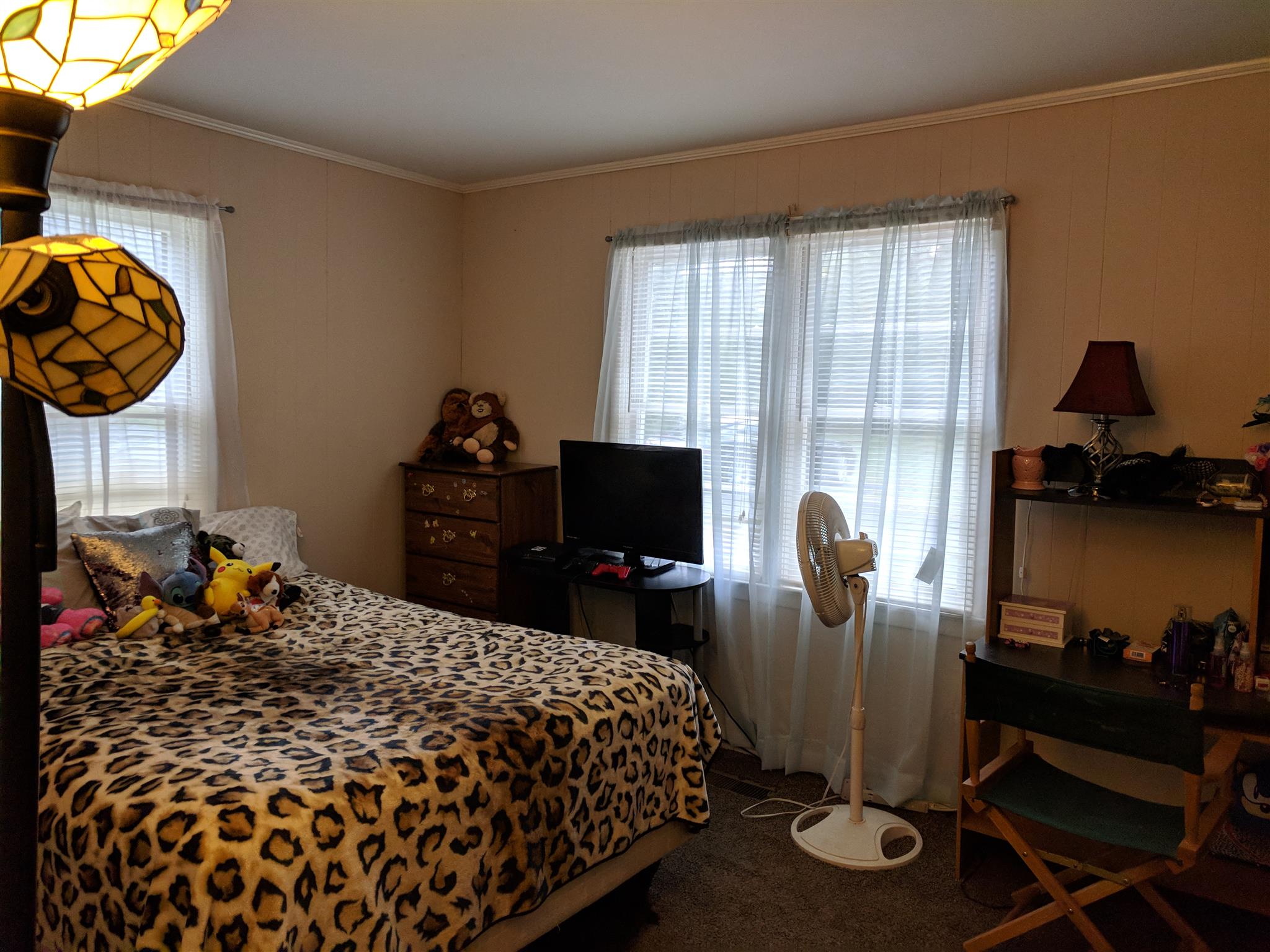 1405 Ovoca Road Tullahoma, TN 37388 - Photo 11 of 16 2nd bedroom, 2 closets.