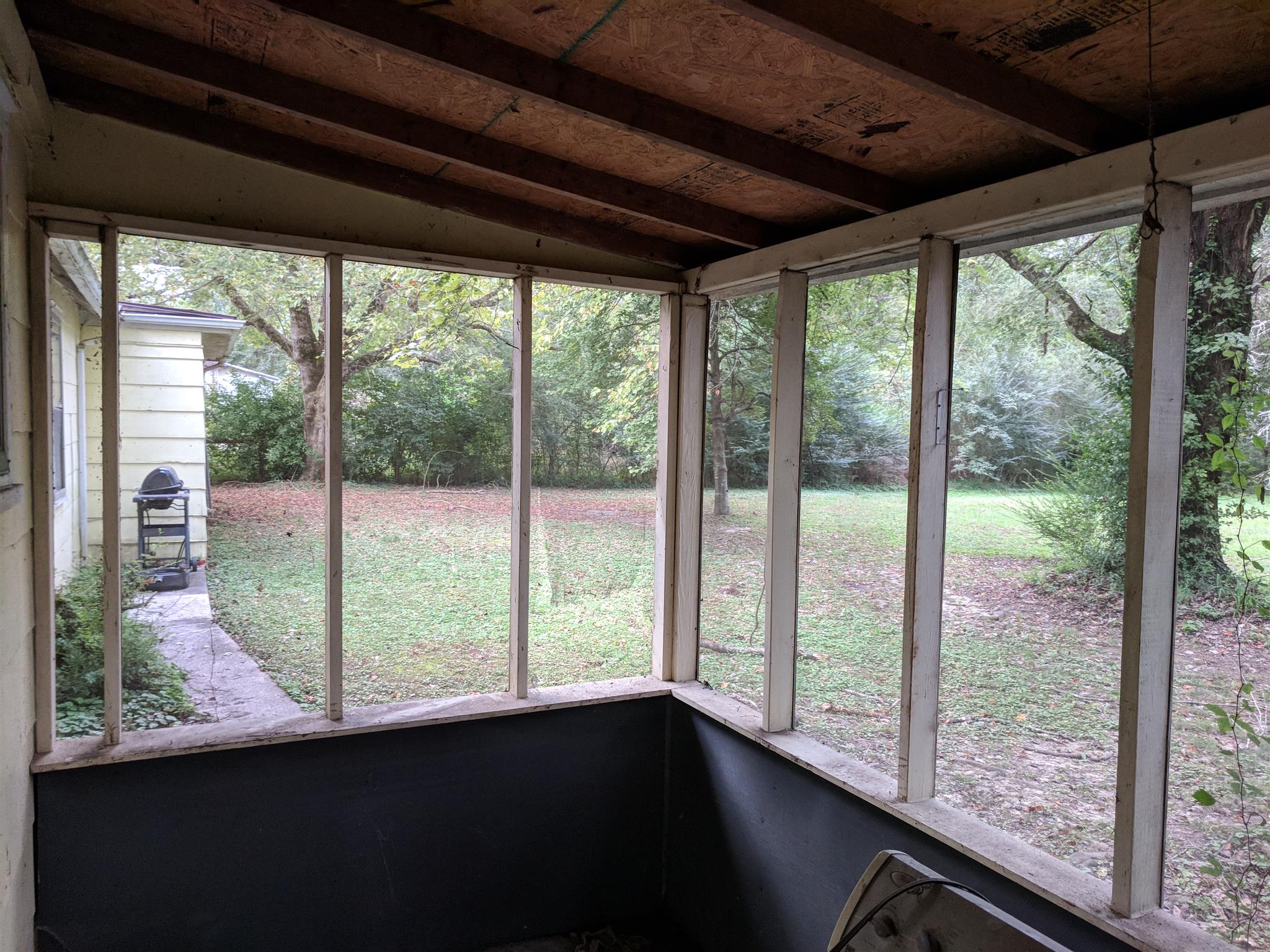 1405 Ovoca Road Tullahoma, TN 37388 - Photo 15 of 16 Covered porch out back door, could be rescreened. Also has extra storage room.