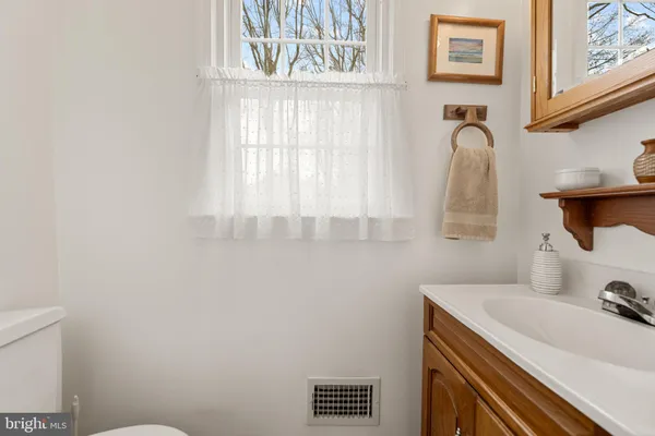 $849,990 | 8805 Aquary Court, Springfield, VA 22153