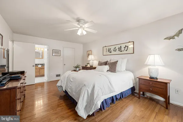 $849,990 | 8805 Aquary Court, Springfield, VA 22153