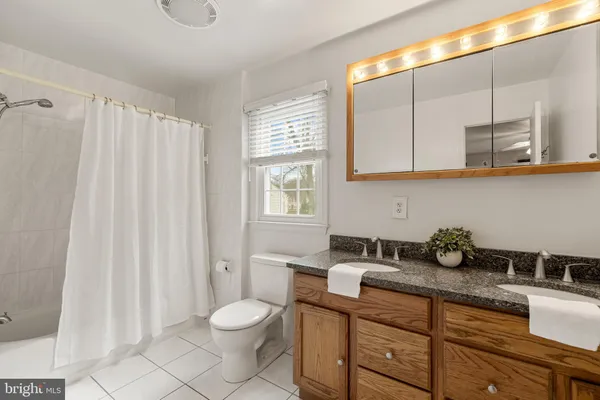 $849,990 | 8805 Aquary Court, Springfield, VA 22153