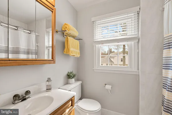 $849,990 | 8805 Aquary Court, Springfield, VA 22153