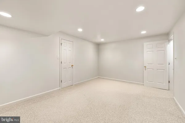 $849,990 | 8805 Aquary Court, Springfield, VA 22153