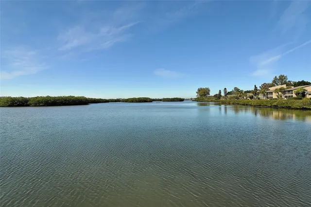 $2,500 | 1633 Boathouse Circle, Unit HA132, Sarasota, FL 34231