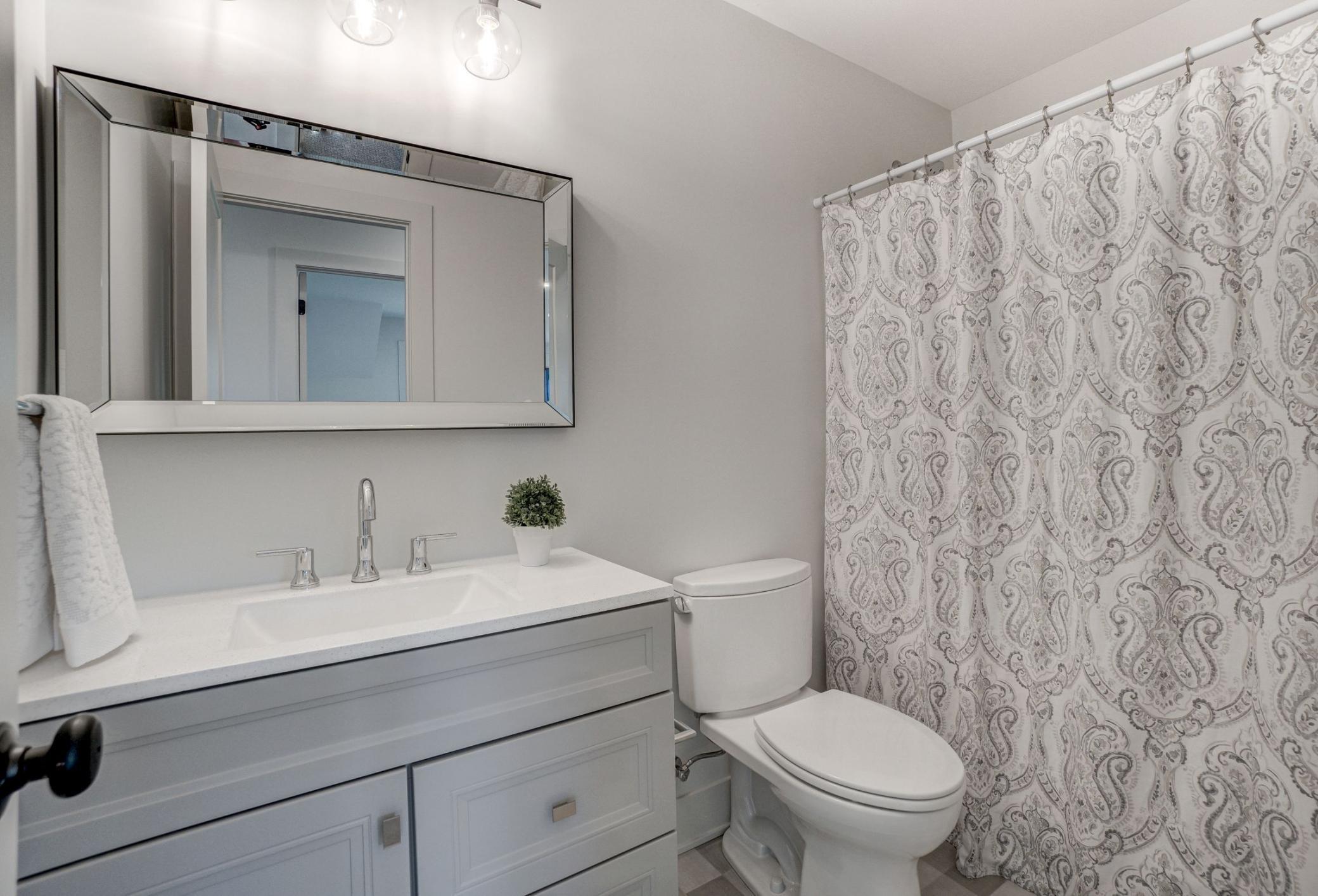 4930 Dodd Road Eagan, MN 55123 - Photo 17 of 26 Gallery Image 17