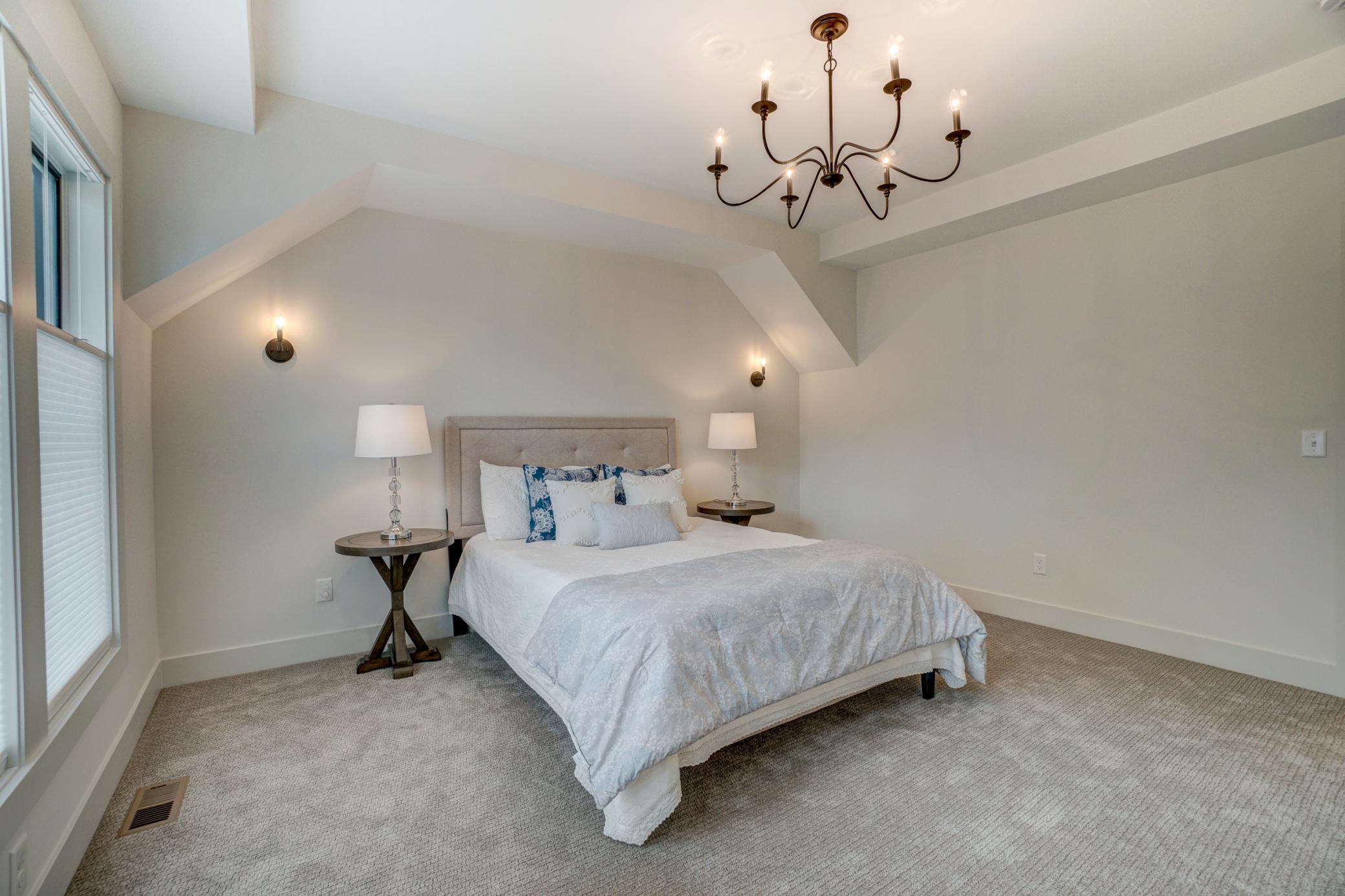 4930 Dodd Road Eagan, MN 55123 - Photo 21 of 26 Gallery Image 21