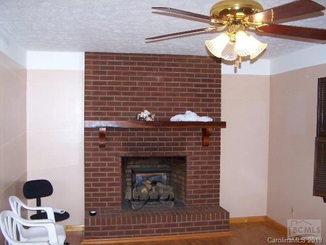 1220 Amherst Road Morganton, NC 28655 - Photo 2 of 8 Gallery Image 2