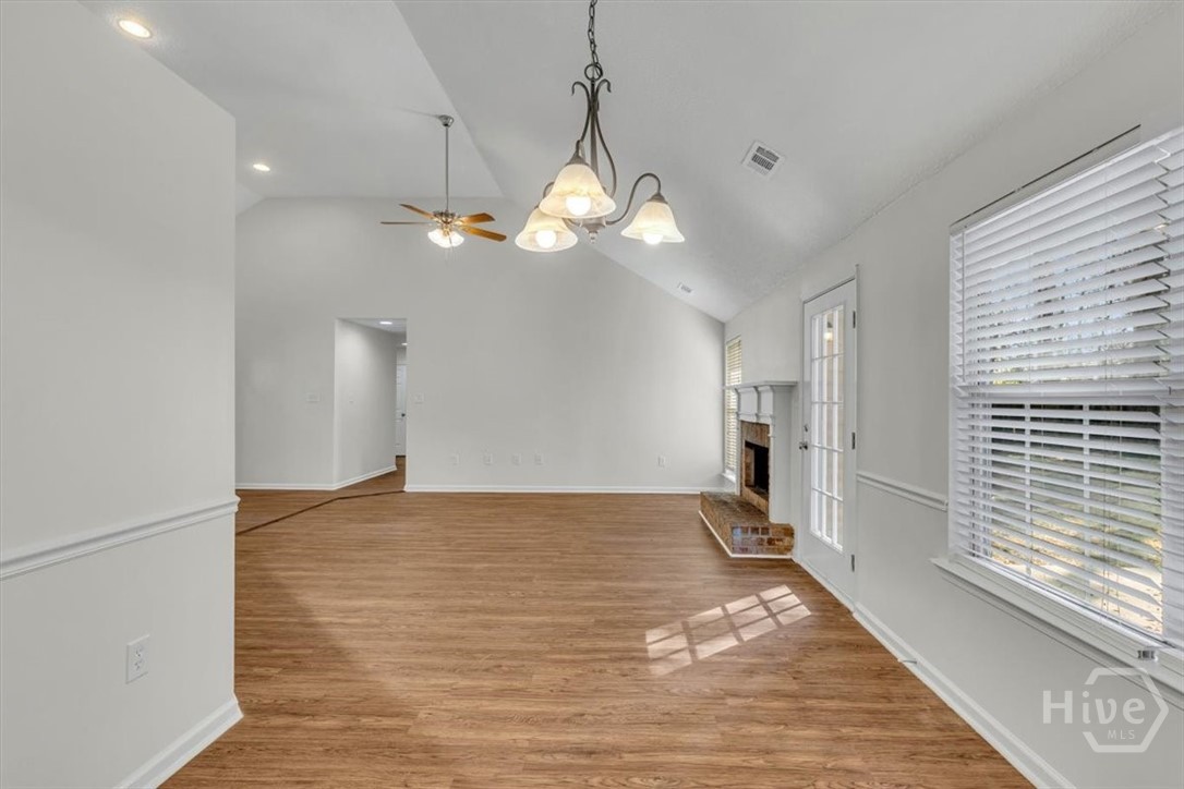 127 Parkview Road Savannah, GA 31419 - Photo 8 of 26 Gallery Image 8