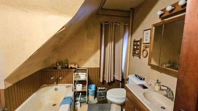 $99,000 | 204 East 1st Street, Morris, MN 56267