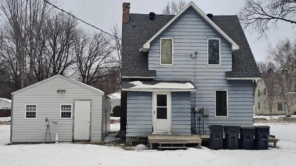 $89,900 | 204 East 1st Street, Morris, MN 56267