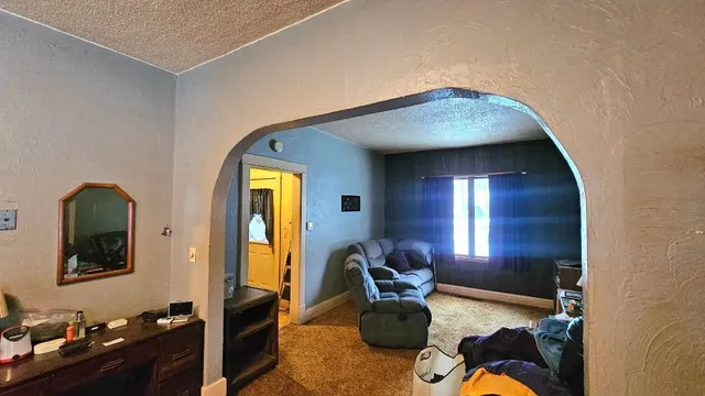 $99,000 | 204 East 1st Street, Morris, MN 56267