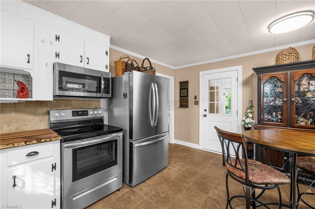 900 Friendly Road Eden, NC 27288 - Photo 13 of 30 Gallery Image 13