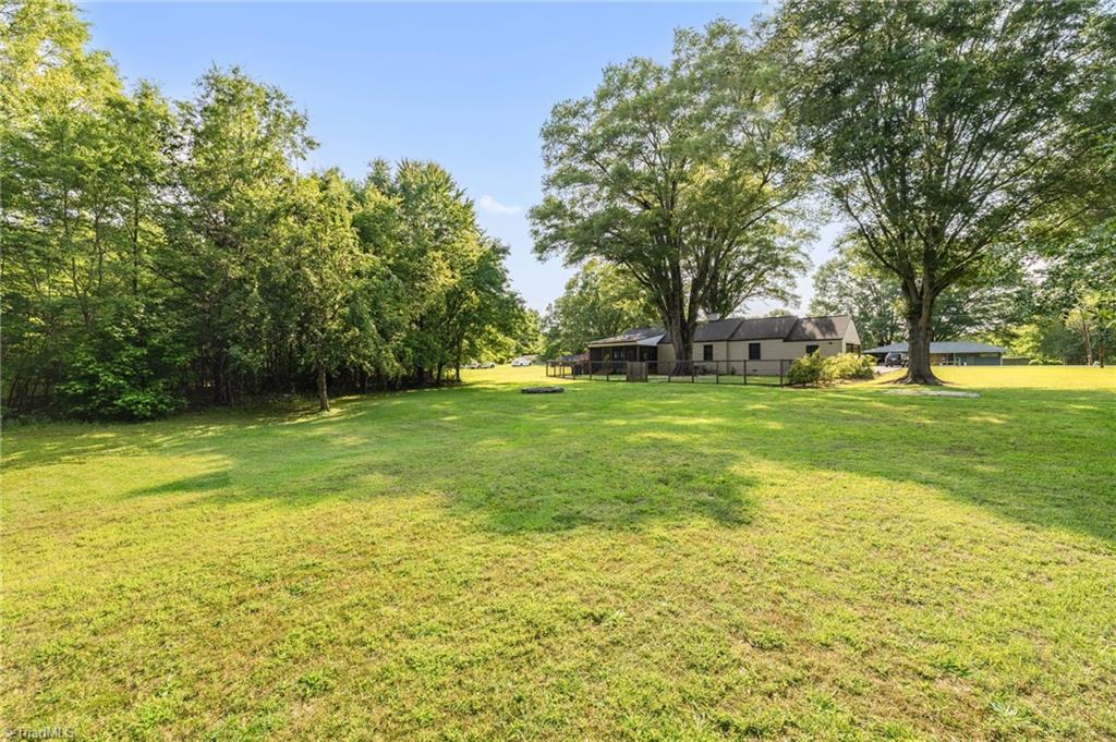 900 Friendly Road Eden, NC 27288 - Photo 28 of 30 Gallery Image 28