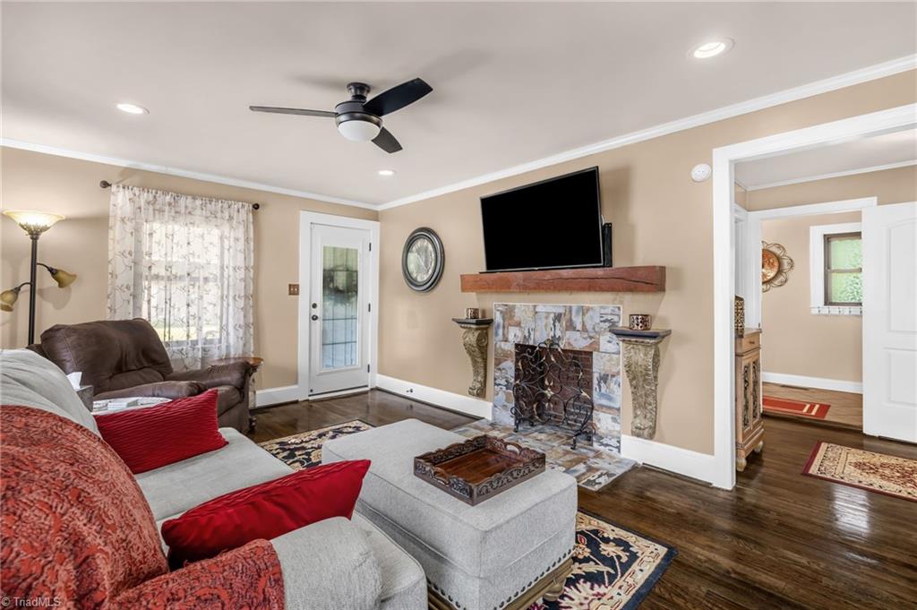 900 Friendly Road Eden, NC 27288 - Photo 5 of 30 Gallery Image 5