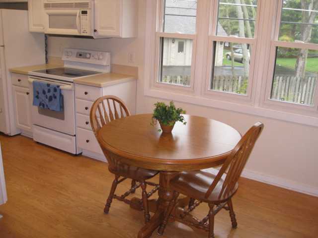 384 Edinburgh Road Dublin, OH 43017 - Photo 3 of 8 Gallery Image 3