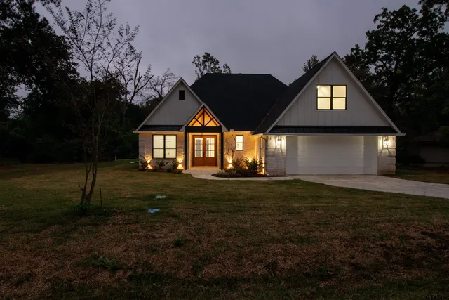 $825,000 | 221 Brookside Drive, Hideaway, TX 75771