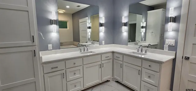 a view of walk in closet