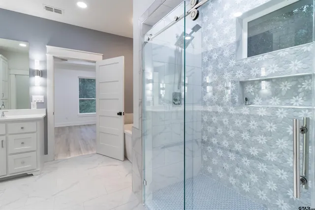 $825,000 | 221 Brookside Drive, Hideaway, TX 75771