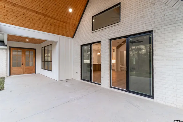a view of a street with a house