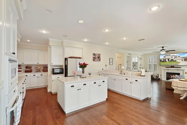 $742,888 | 2071 Snowbird Drive, Lodi, CA 95242