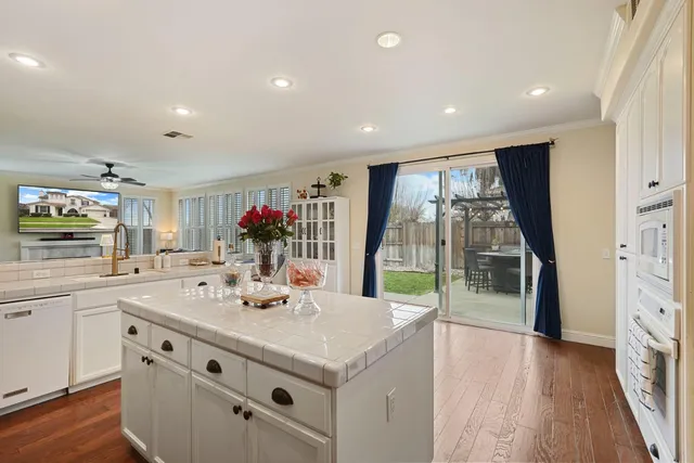 $742,888 | 2071 Snowbird Drive, Lodi, CA 95242