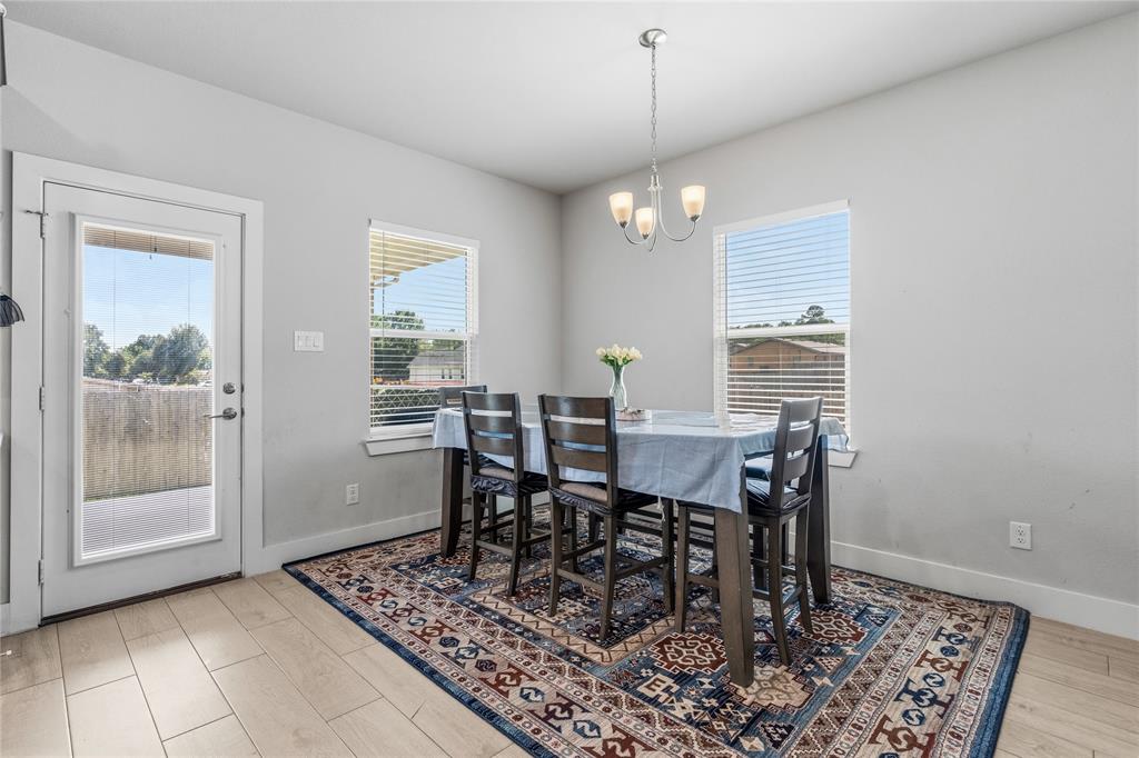 411 West Harwood Road Euless, TX 76039 - Photo 28 of 40
