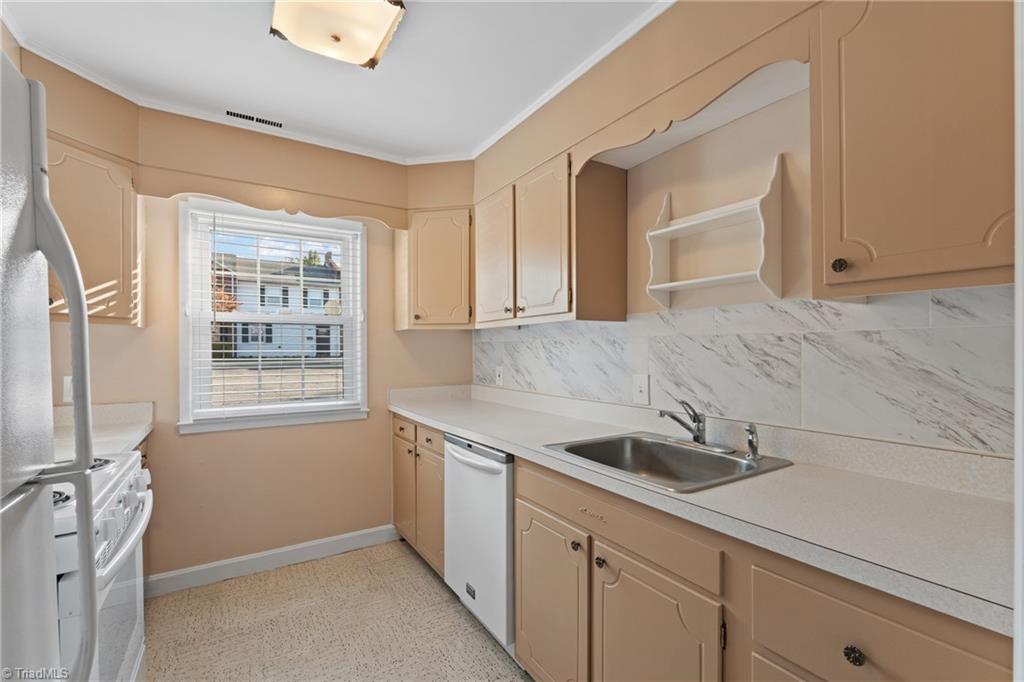 2918 St Marks Road Southwest, Unit D Winston-Salem, NC 27103 - Photo 10 of 28