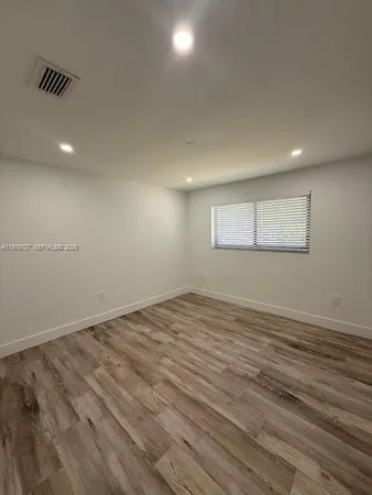$3,900 | 3609 Southwest 27th Street, Miami, FL 33133