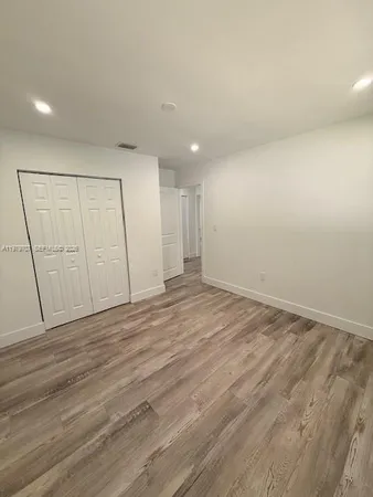 $3,900 | 3609 Southwest 27th Street, Miami, FL 33133
