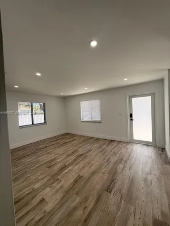 $3,900 | 3609 Southwest 27th Street, Miami, FL 33133