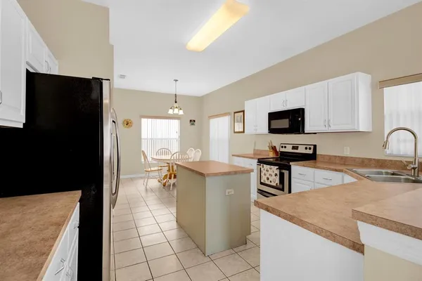 $449,500 | 4603 Cumbrian Lakes Drive, Kissimmee, FL 34746