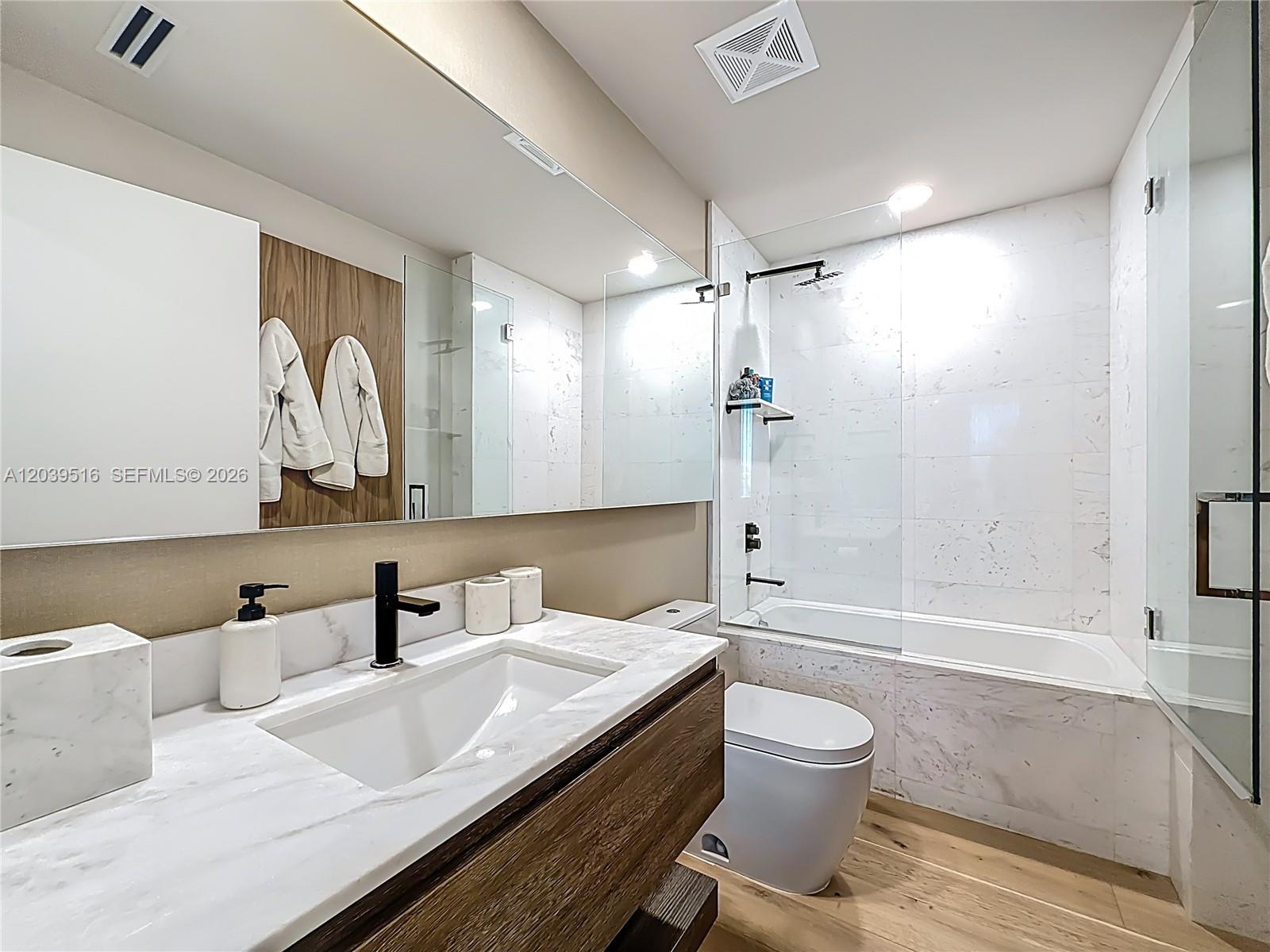 350 Ocean Drive, Unit 305N Key Biscayne, FL 33149 - Photo 18 of 43