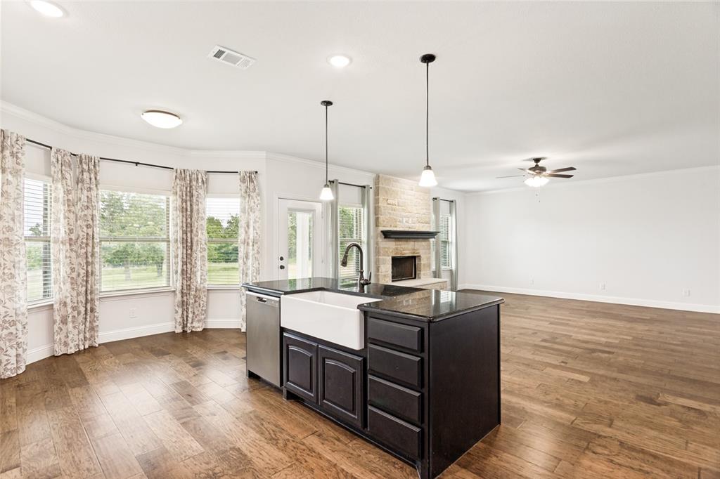 428 Herb Stephens Jr Way Springtown, TX 76082 - Photo 12 of 39