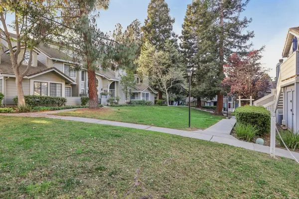 $848,000 | 2890 Buena Crest Court, San Jose, CA 95121