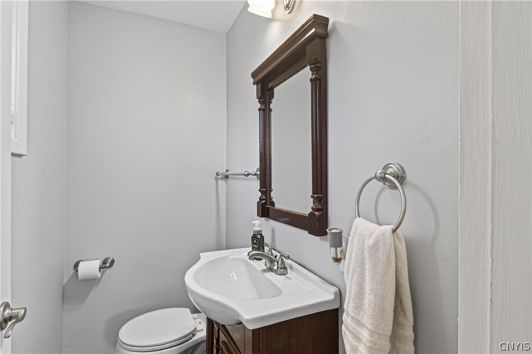 37 Taber Road New Hartford, NY 13413 - Photo 30 of 36