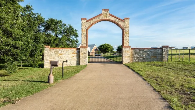 $4,495,000 | 16355 Highway 6, Valley Mills, TX 76689