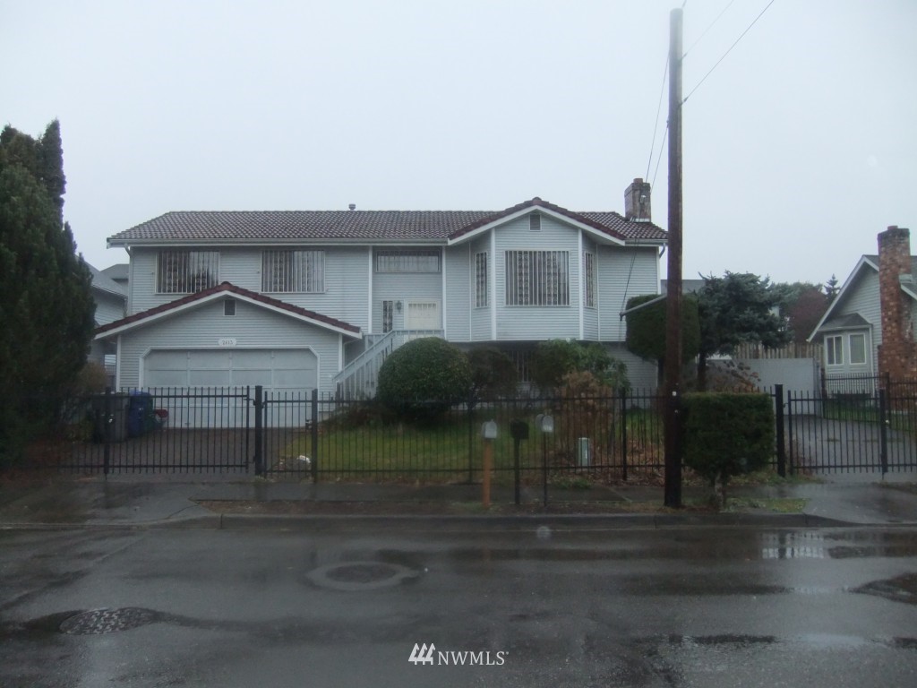 2613 Northeast 5th Place Renton, WA 98056 - Photo 1 of 1 Gallery Image 1
