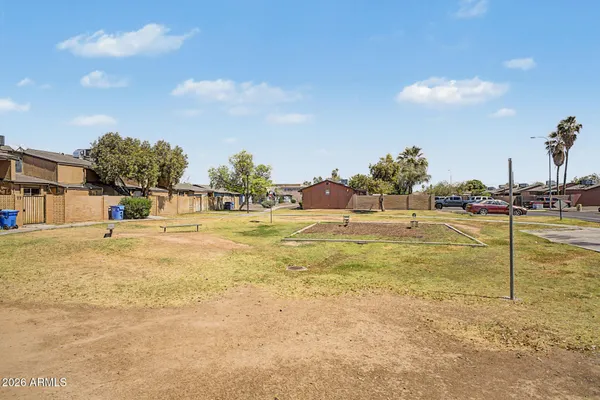 $194,900 | 3645 North 69th Avenue, Unit 76, Phoenix, AZ 85033