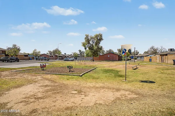 $194,900 | 3645 North 69th Avenue, Unit 76, Phoenix, AZ 85033